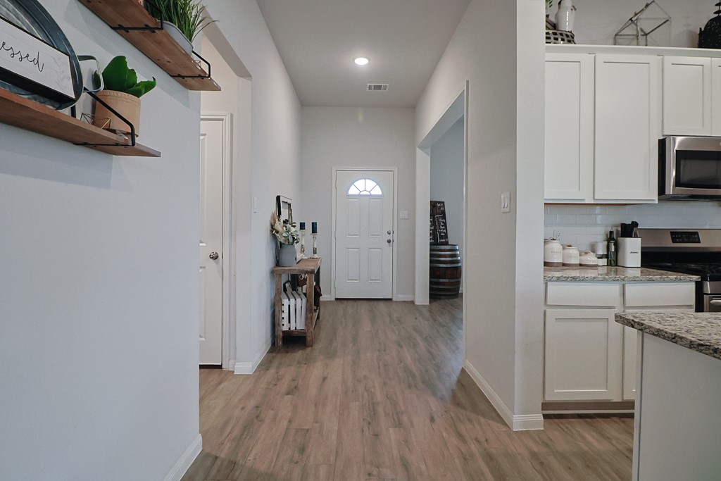 Navasota, Texas 77868, United States, 3 Bedrooms Bedrooms, ,2 BathroomsBathrooms,Residential,Active,6864