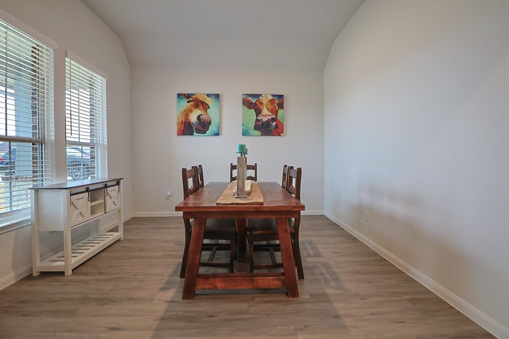 Navasota, Texas 77868, United States, 3 Bedrooms Bedrooms, ,2 BathroomsBathrooms,Residential,Active,6864