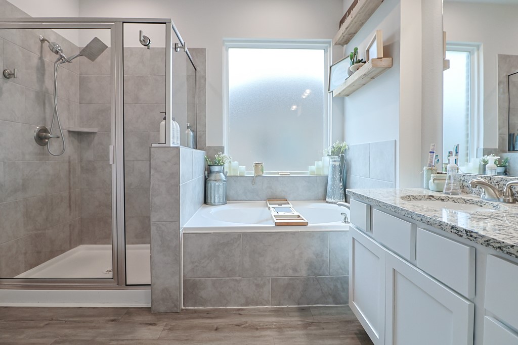 Navasota, Texas 77868, United States, 3 Bedrooms Bedrooms, ,2 BathroomsBathrooms,Residential,Active,6864