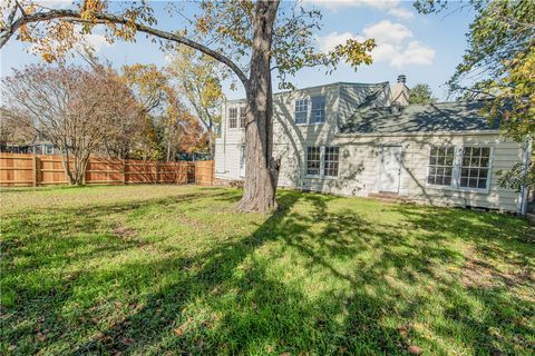 Tiny photo for 1207 E 27th Street, Bryan, TX 77803 (MLS # 25013260)