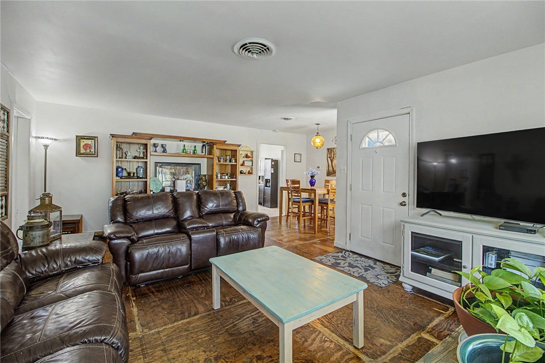 307 E Barton Street