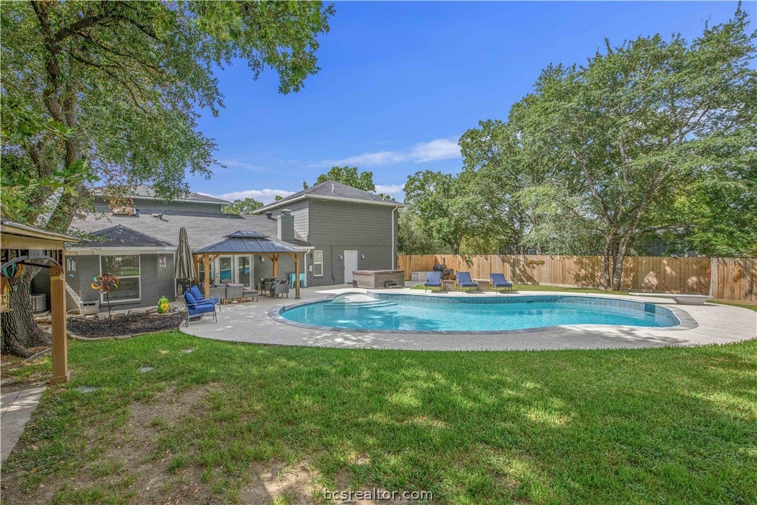 1503 Feather Run Circle