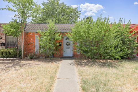 Photo of 1604 Leona Drive, College Station, TX 77840 (MLS # 26001054)