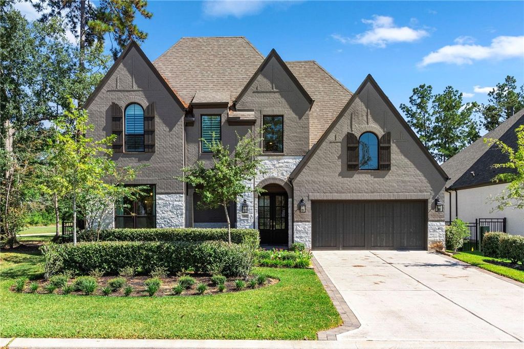 Photo of 203 S Empress Green Place Pl, Montgomery, TX 77316 (MLS # 26004711)