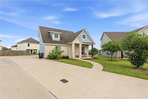 Tiny photo for 7009 Canter Court, College Station, TX 77845 (MLS # 26004343)