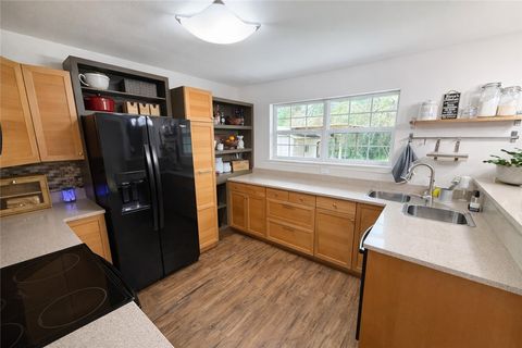 Tiny photo for 182 Blossom, Hilltop Lakes, TX 77871 (MLS # 26003148)