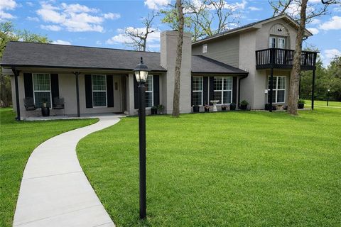 182 Blossom Hilltop Lakes TX 77871