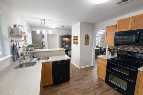 Tiny photo for 182 Blossom, Hilltop Lakes, TX 77871 (MLS # 26003148)