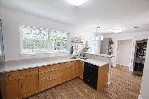 Tiny photo for 182 Blossom, Hilltop Lakes, TX 77871 (MLS # 26003148)