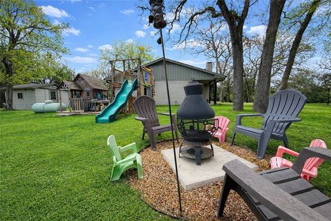 Tiny photo for 182 Blossom, Hilltop Lakes, TX 77871 (MLS # 26003148)