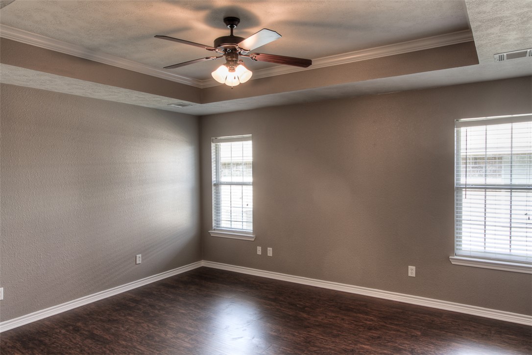 College Station, Texas 77845, United States, 4 Bedrooms Bedrooms, ,2 BathroomsBathrooms,Residential,Pending,148117