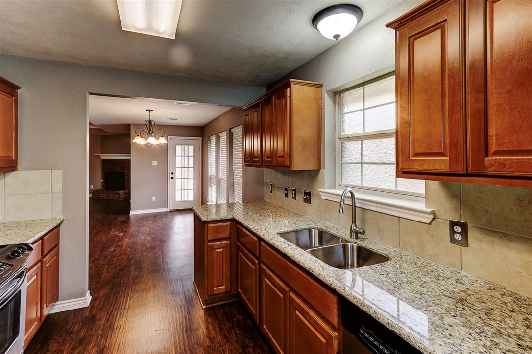 College Station, Texas 77845, United States, 4 Bedrooms Bedrooms, ,2 BathroomsBathrooms,Residential,Pending,148117