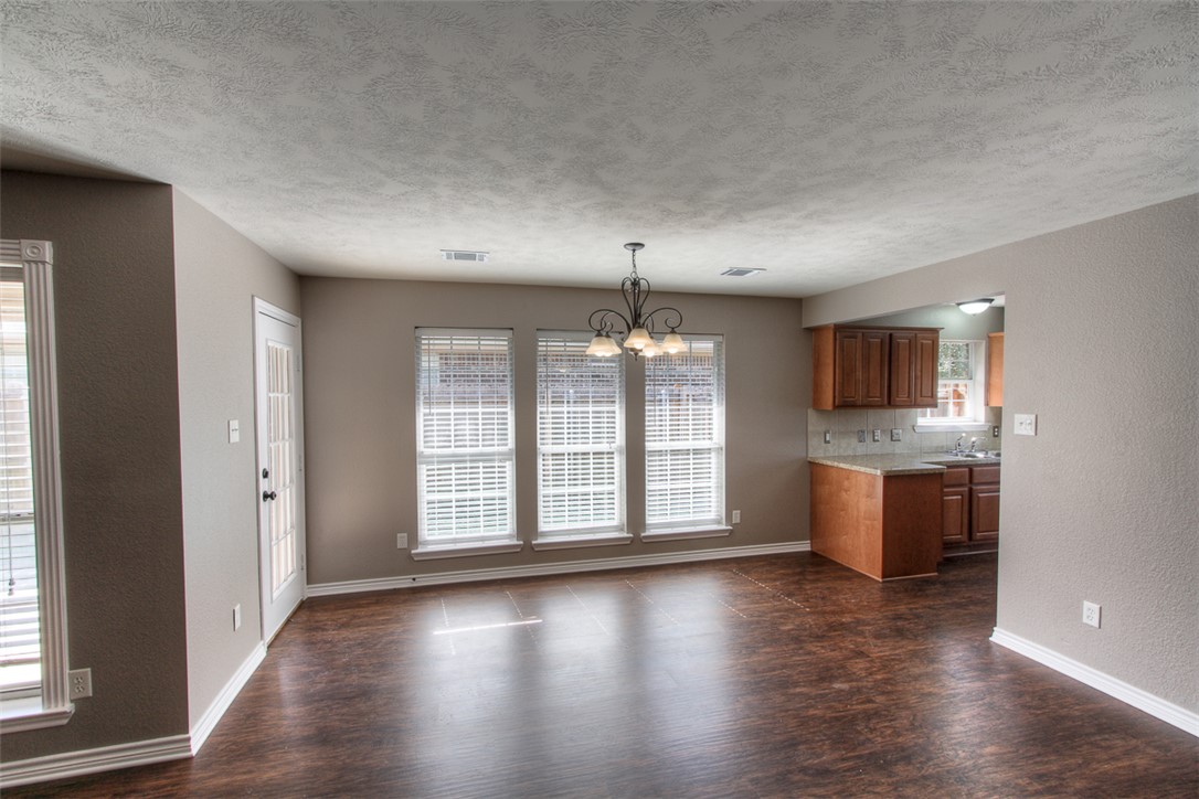 College Station, Texas 77845, United States, 4 Bedrooms Bedrooms, ,2 BathroomsBathrooms,Residential,Pending,148117