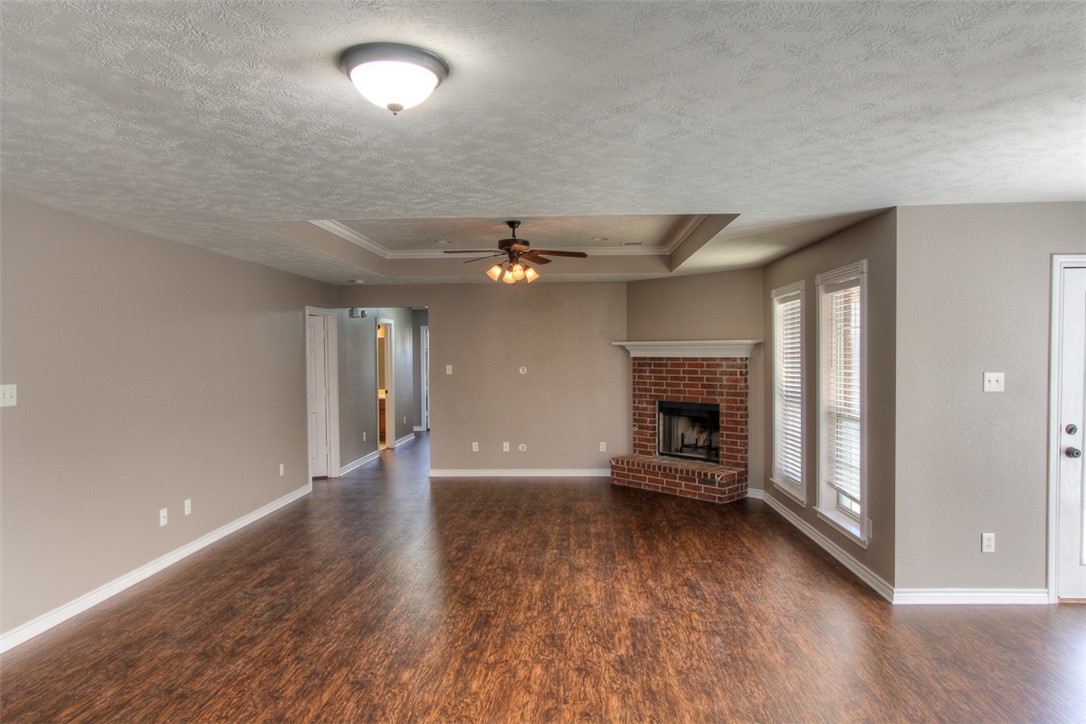 College Station, Texas 77845, United States, 4 Bedrooms Bedrooms, ,2 BathroomsBathrooms,Residential,Pending,148117