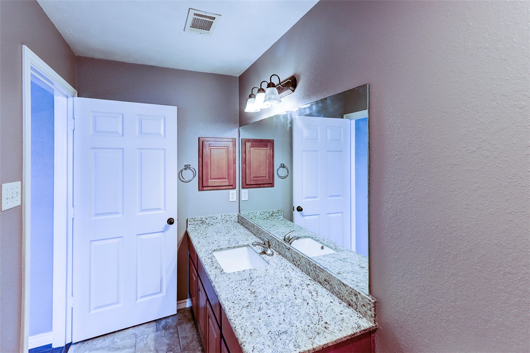 College Station, Texas 77845, United States, 4 Bedrooms Bedrooms, ,2 BathroomsBathrooms,Residential,Pending,148117