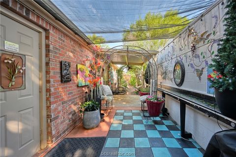 Tiny photo for 1514 Bennett Street, Bryan, TX 77802 (MLS # 26004914)