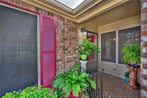 Tiny photo for 1514 Bennett Street, Bryan, TX 77802 (MLS # 26004914)