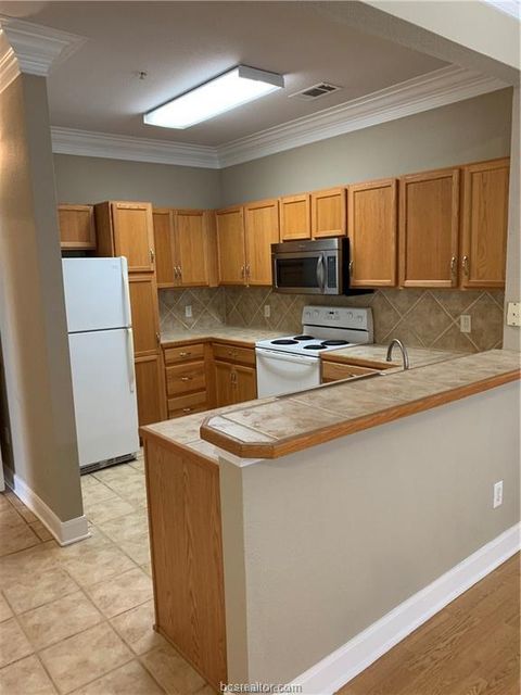 Tiny photo for 801 W Luther Street W #105, College Station, TX 77840 (MLS # 26003338)