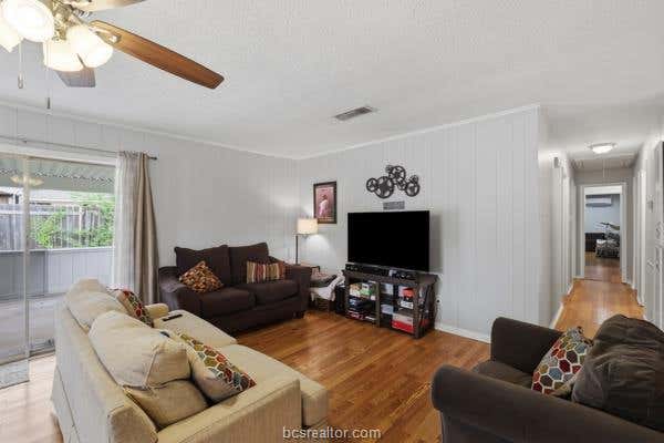 Photo of 3518 Greenridge Circle, Bryan, TX 77802 (MLS # 26009274)
