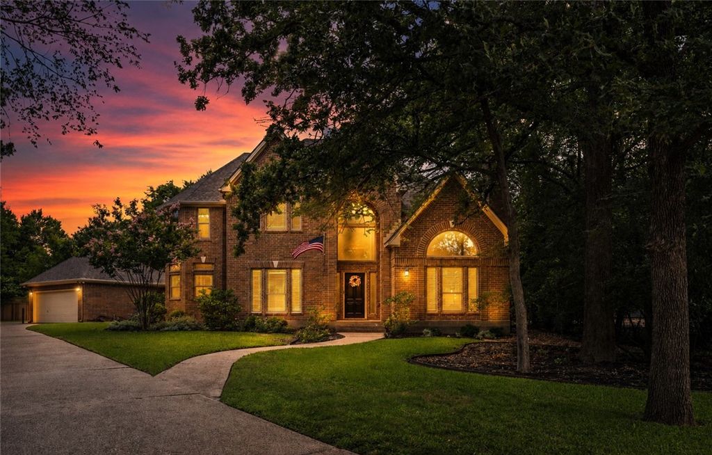 Photo of 9310 Amberwood Court, College Station, TX 77845 (MLS # 26005810)