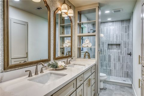 Tiny photo for 206 N Moore Street, Caldwell, TX 77836 (MLS # 25011532)