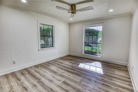 Tiny photo for 206 N Moore Street, Caldwell, TX 77836 (MLS # 25011532)
