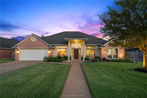 Photo of 3816 Park Hampton DR, Bryan, TX 77802 (MLS # 26011911)