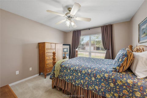 Tiny photo for 3816 Park Hampton DR, Bryan, TX 77802 (MLS # 26011911)