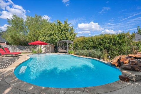 Tiny photo for 3816 Park Hampton DR, Bryan, TX 77802 (MLS # 26011911)
