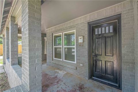 Tiny photo for 902 Post Oak Street, Hearne, TX 77859 (MLS # 26005086)