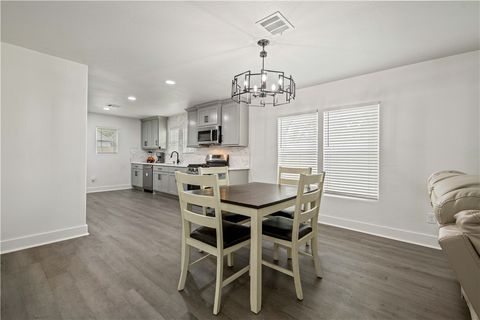 Tiny photo for 902 Post Oak Street, Hearne, TX 77859 (MLS # 26005086)