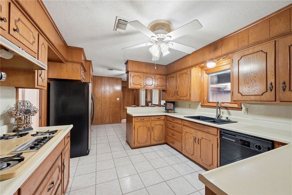 Photo of 1707 Glade Street, College Station, TX 77840 (MLS # 26001535)