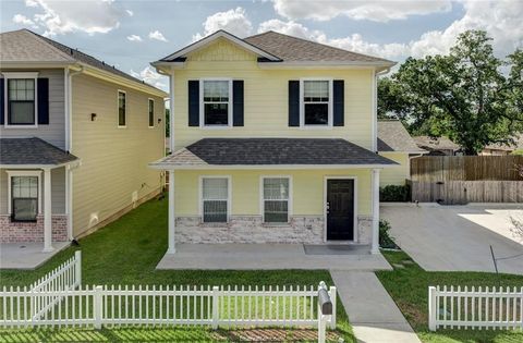 Tiny photo for 114 Lynn Drive, Bryan, TX 77801 (MLS # 25010777)