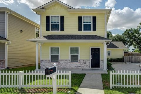 Tiny photo for 114 Lynn Drive, Bryan, TX 77801 (MLS # 25010777)