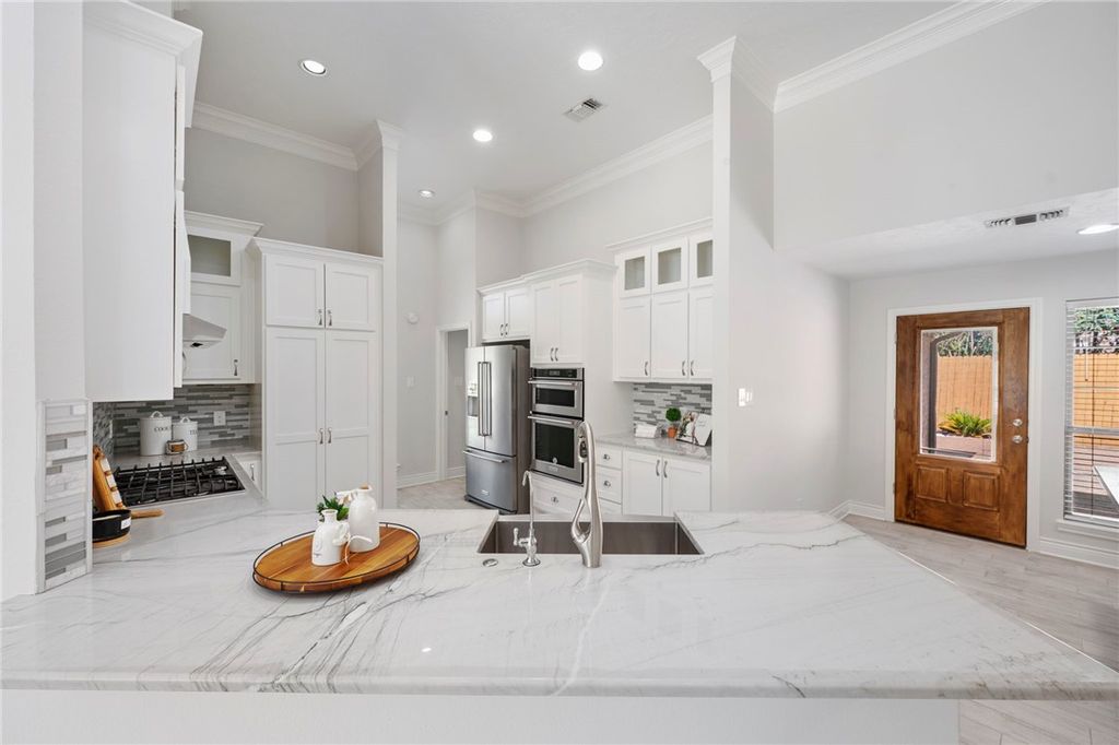 Photo of 704 Dover Drive, College Station, TX 77845 (MLS # 25010753)