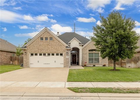 2628 Forest Oaks Drive, College Station, TX 77845 - MLS#: 24007315