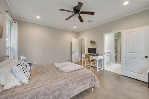 Tiny photo for 10856 Whispering Oaks Drive, Hearne, TX 77859 (MLS # 26005648)
