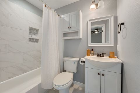 Tiny photo for 10856 Whispering Oaks Drive, Hearne, TX 77859 (MLS # 26005648)