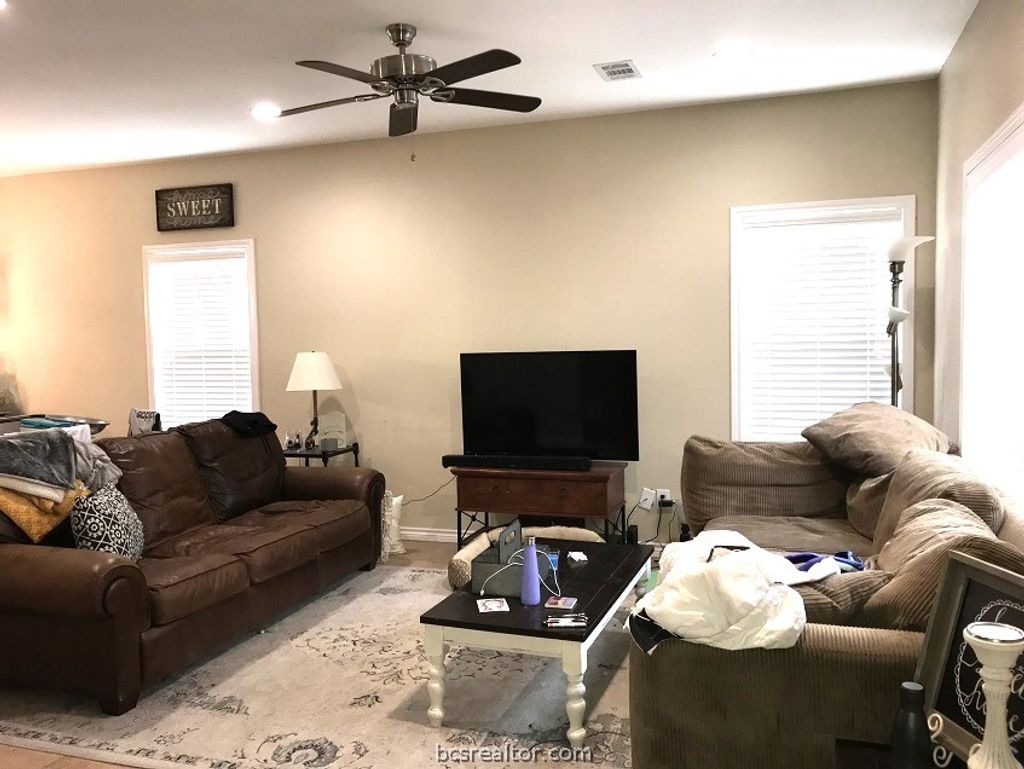 Photo of 1122 Phoenix Street, College Station, TX 77840 (MLS # 26003332)