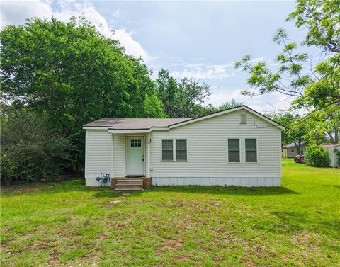 Tiny photo for 1207 W 6th Street, Caldwell, TX 77836 (MLS # 26005116)