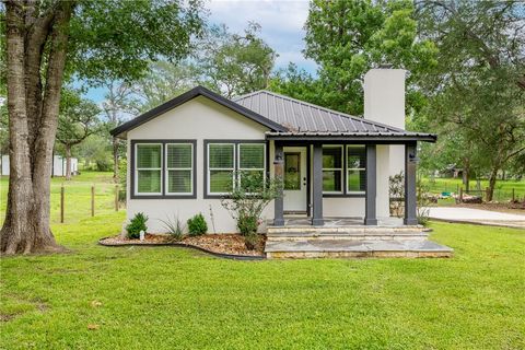 Tiny photo for 2283 Tigerpoint RD, Brenham, TX 77833 (MLS # 26005664)