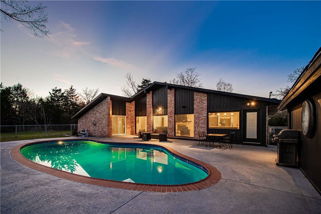 Photo of 5004 Enchanted Oaks Drive, College Station, TX 77845 (MLS # 26002120)