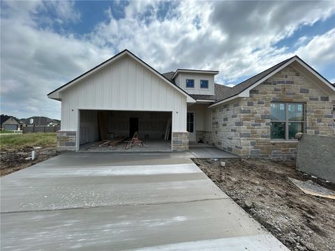 Photo of 2803 Captain Drive, Bryan, TX 77808 (MLS # 26005771)