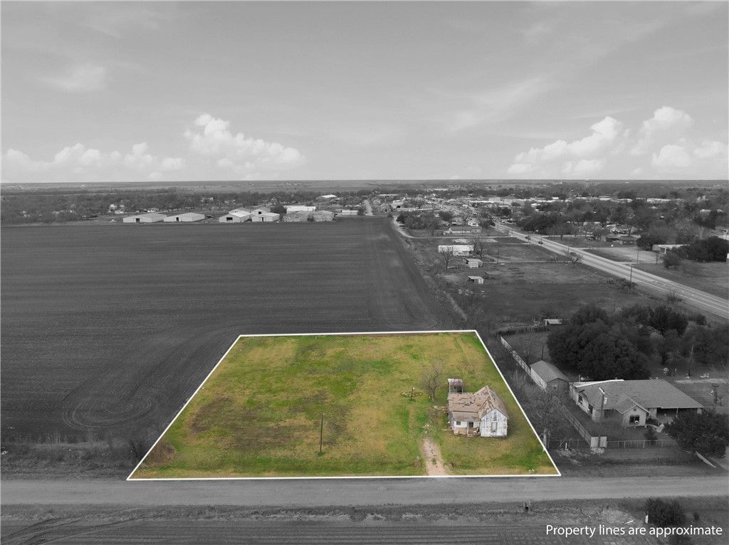 Photo of 243 CR 350, Rosebud, TX 76570 (MLS # 26002386)