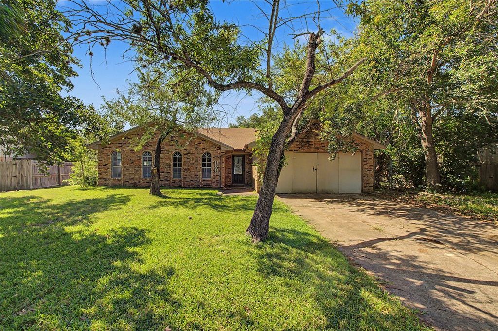 Photo of 1302 Austin Avenue, College Station, TX 77845 (MLS # 26005773)