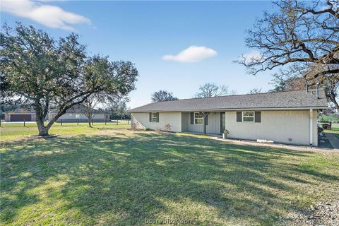 Tiny photo for 10054 Arnold Lane, Bryan, TX 77808 (MLS # 26003979)