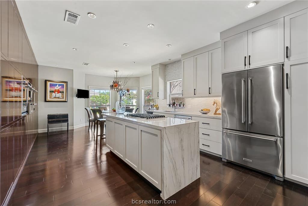 Photo of 907 Grand Oaks Circle, College Station, TX 77840 (MLS # 26009023)