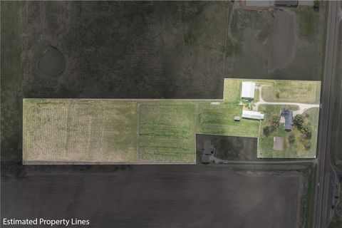 Tiny photo for 2042 US Highway 77, Lott, TX 76656 (MLS # 26002933)