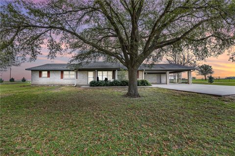 Tiny photo for 2042 US Highway 77, Lott, TX 76656 (MLS # 26002933)
