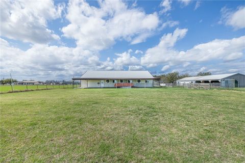 Tiny photo for 2042 US Highway 77, Lott, TX 76656 (MLS # 26002933)
